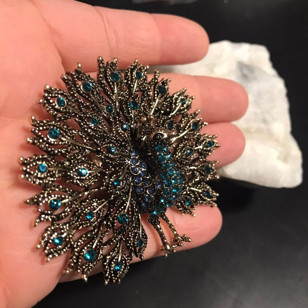 Stunning gorgeous blue rhinestone Peacock brooch / pendant brand new - Picture 4 of 6